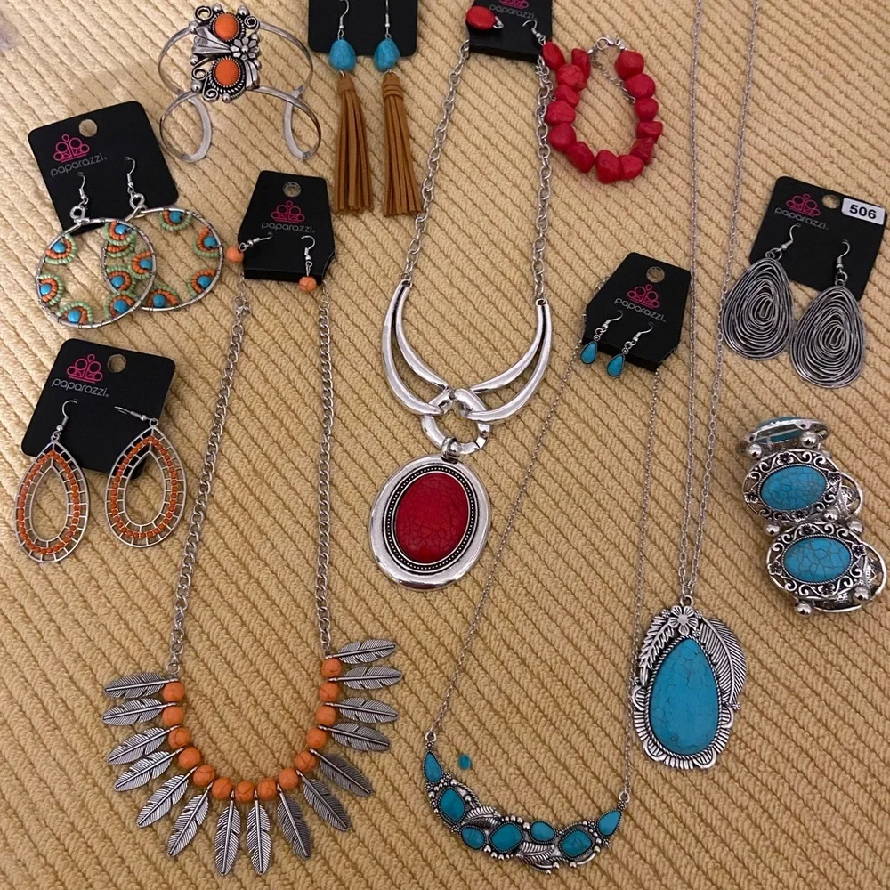 Jewelry - Picture 13 of 13